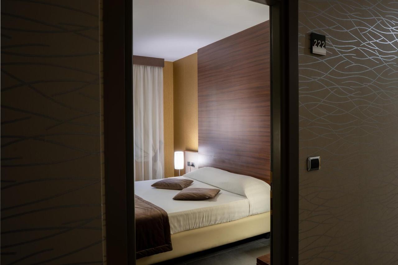 Hotel Premiere Varcaturo Εξωτερικό φωτογραφία