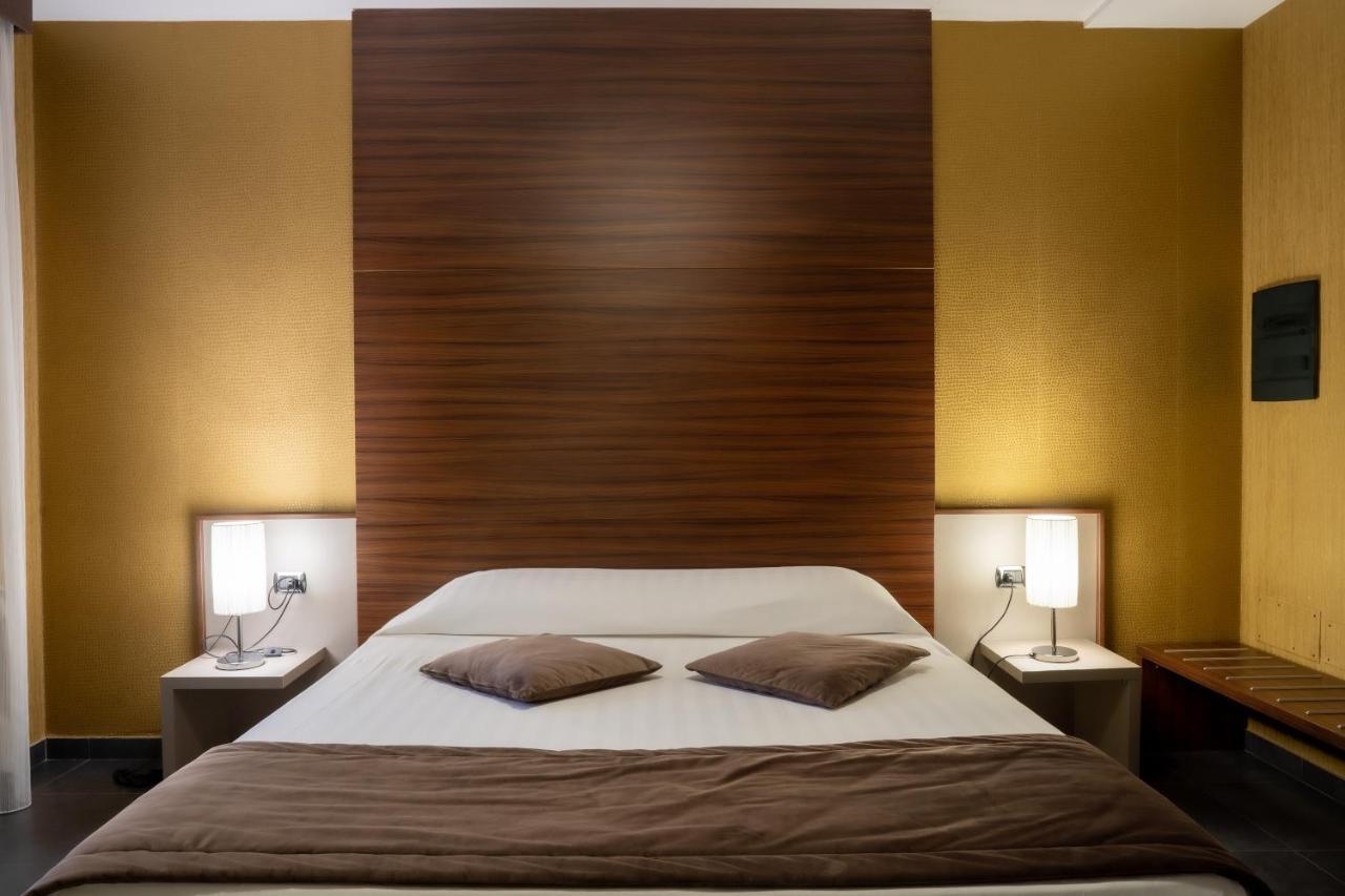 Hotel Premiere Varcaturo Εξωτερικό φωτογραφία